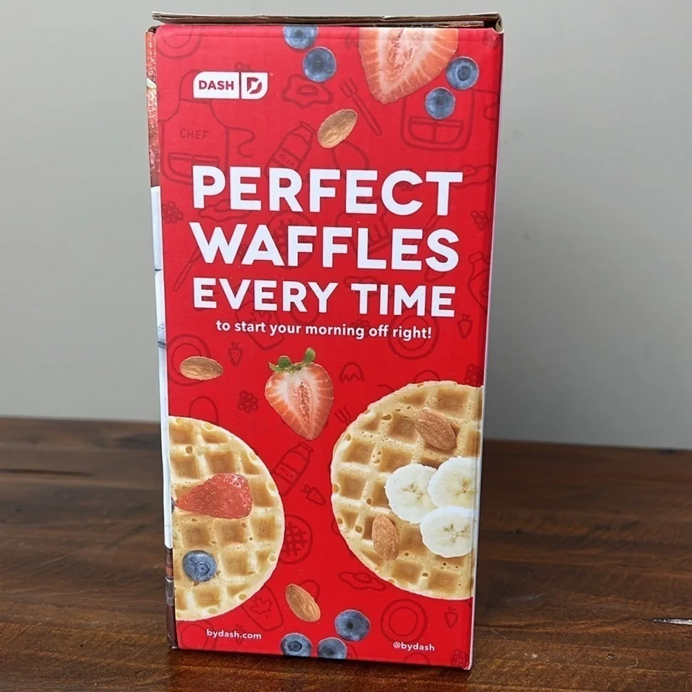Dash • Mini Waffle Maker • Aqua